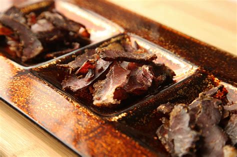  Biltong สุดแซ่บ!  เนื้อย่างรมควันที่หอมกรุ่น และเต็มไปด้วยรสชาติของแอฟริกาใต้